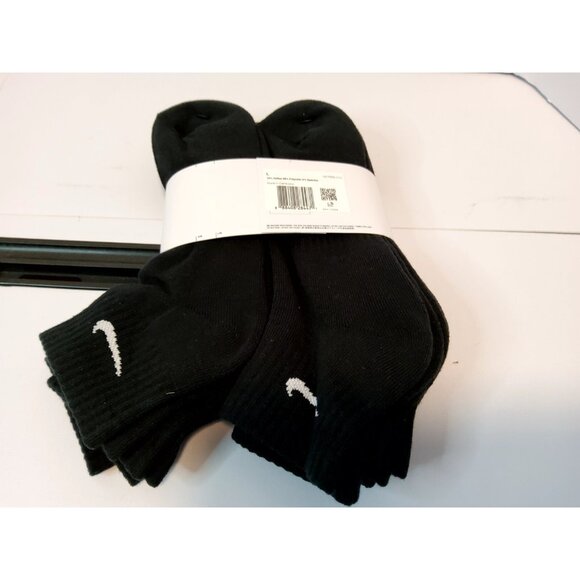 Nike Everyday Dri-Fit Crew Socks 6-Pack Black & White Mens Size 6-12. - Picture 1 of 4